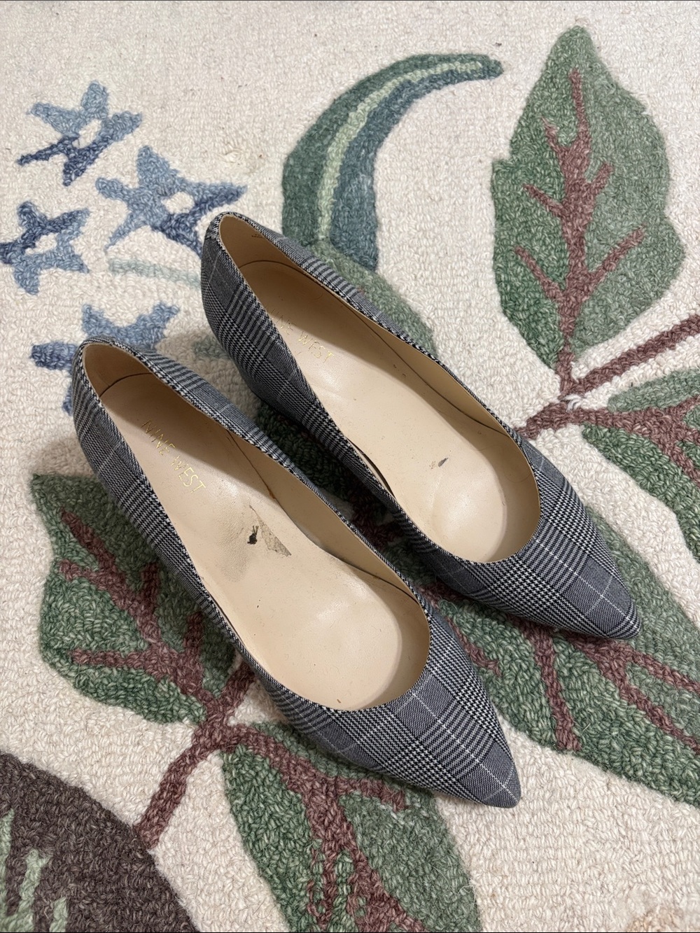 Nine West Plaid Pointed-Toe Heels Gray size 9
